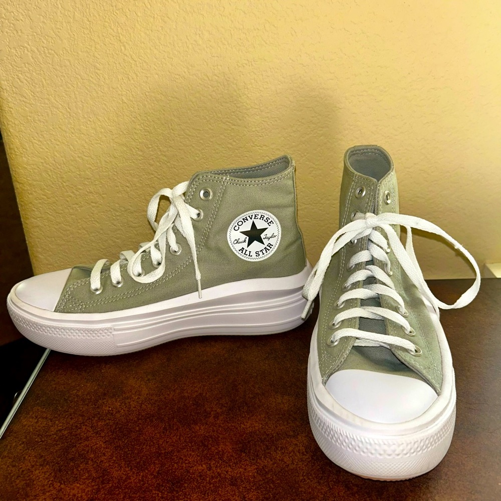 Sage Green Converse high-top platform
Women’s 8